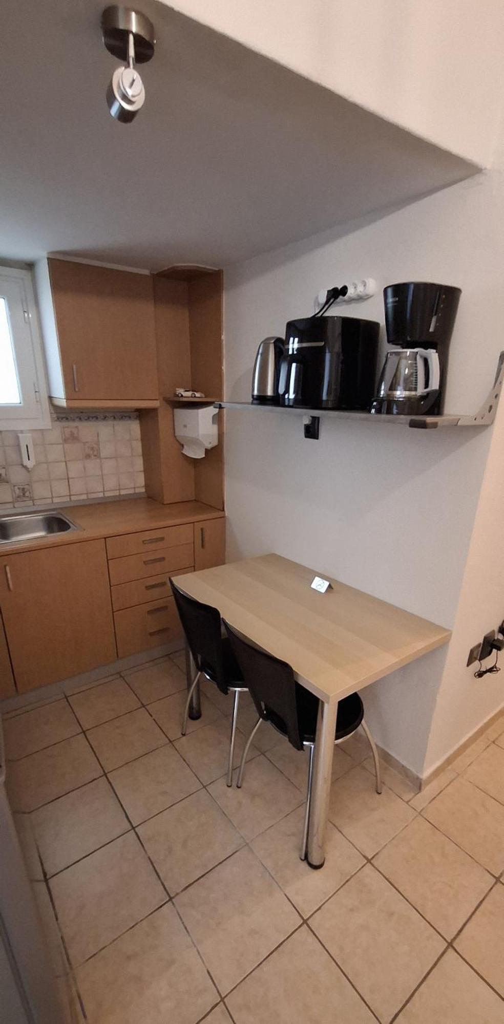 Honeybee4 - Cozy Studio Close To The Port, Airport & Athens Rafína Exterior foto